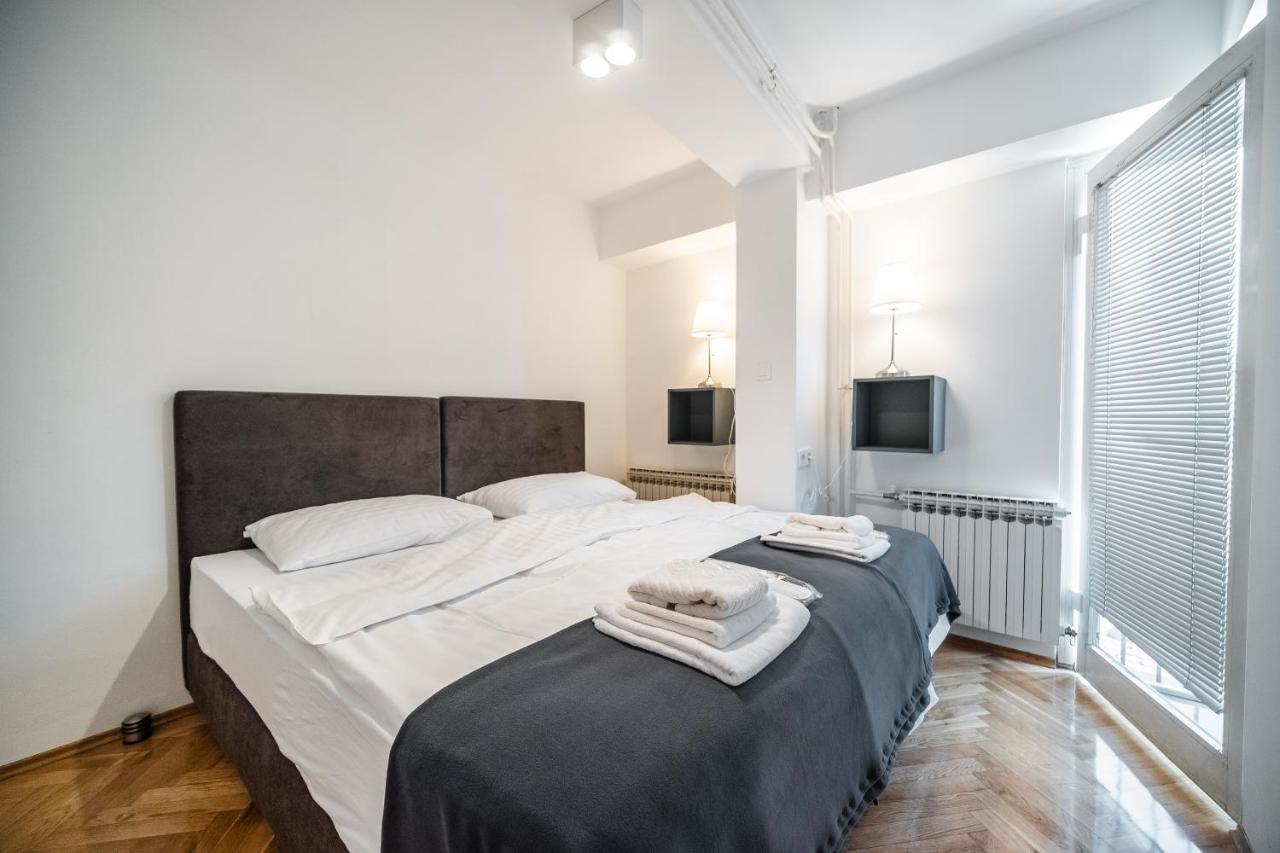 Lux Apartments Zagreb Buitenkant foto