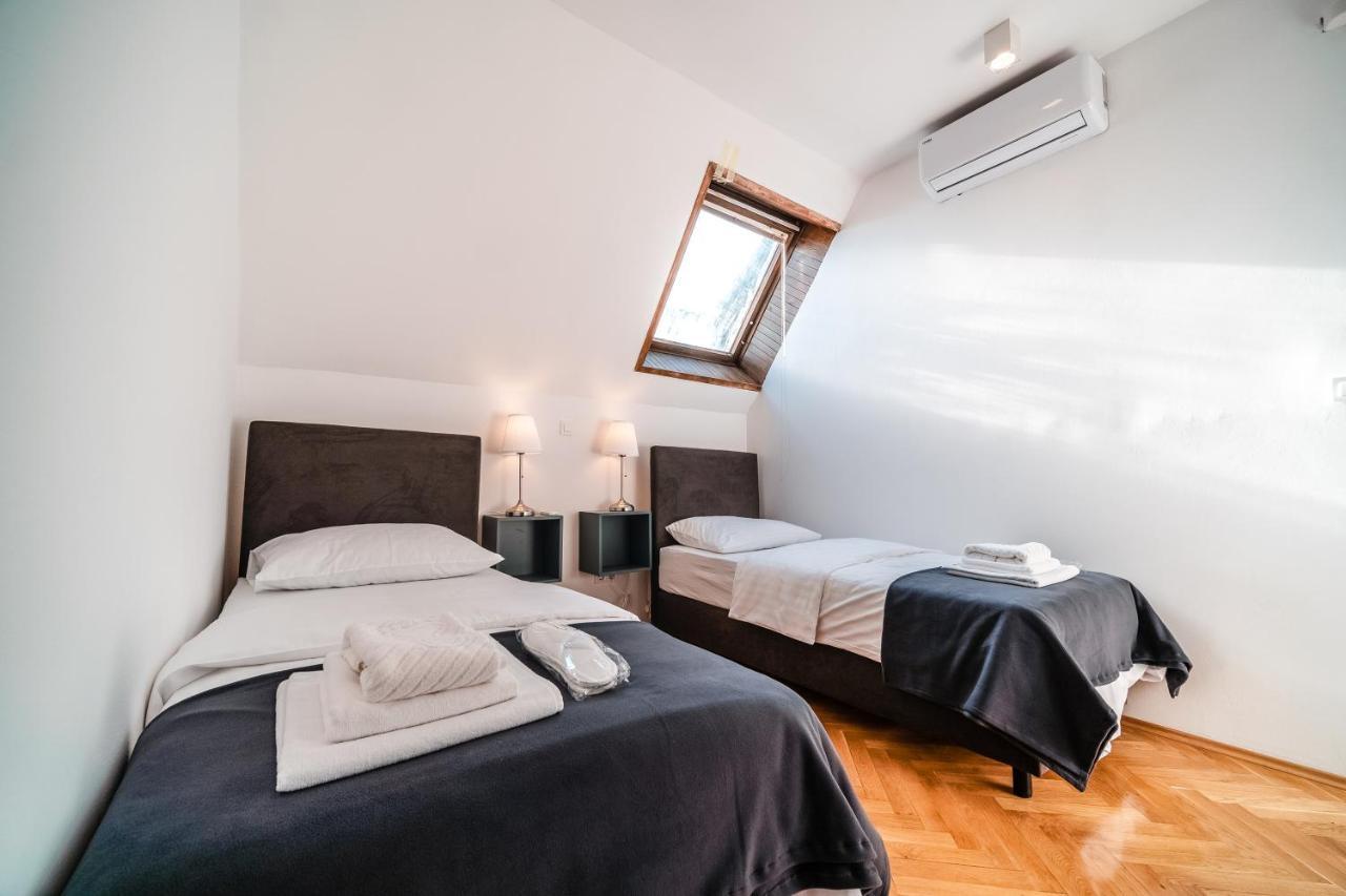 Lux Apartments Zagreb Buitenkant foto